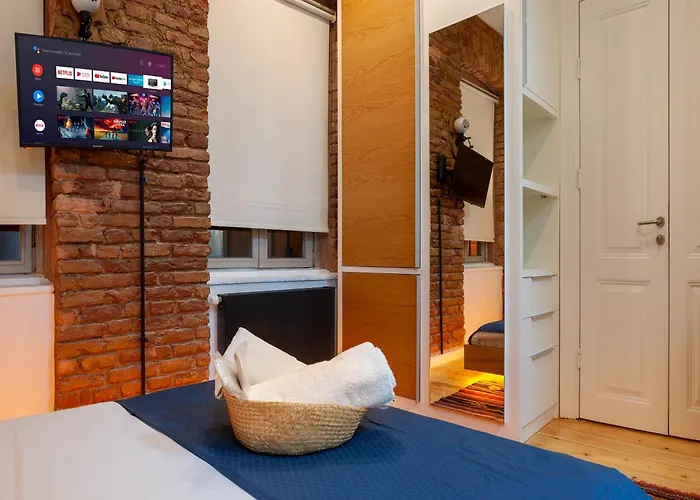 Kumbaraci & Penzion 3*