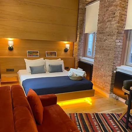 Kumbaracı Apartments&suites 3*